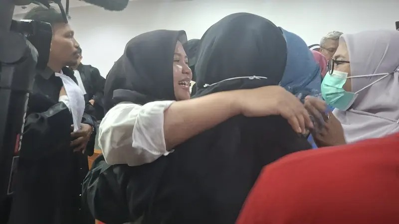 Daya Hidup Septia Berjuang Lepas dari Jerat UU ITE